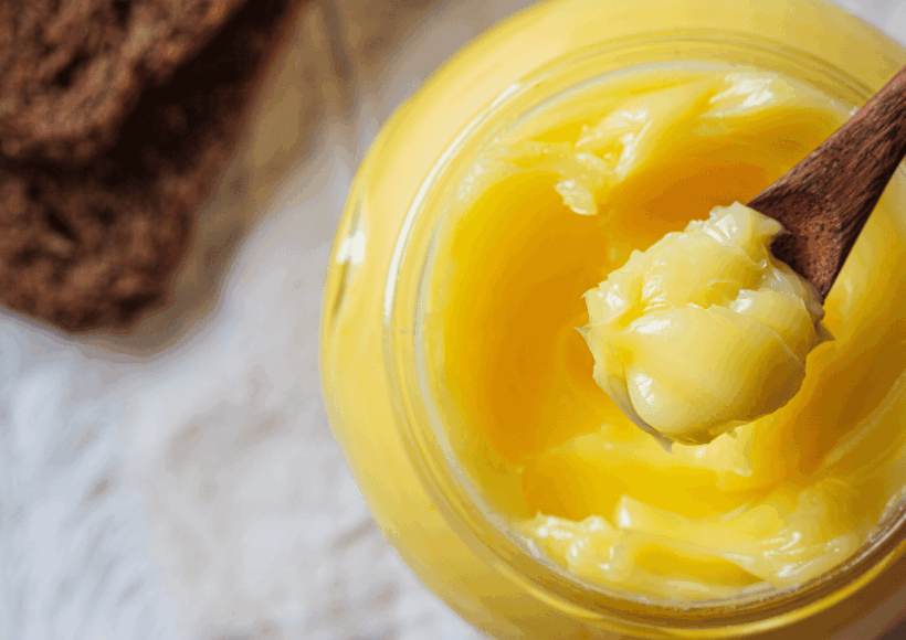 Desi Ghee Is A Traditional Clarified Butter Made From Cow’s Milk. Rich In Healthy Fats, Vitamins A, D, E, And K, It Boosts Immunity, Improves Digestion, And Enhances The Flavor Of Indian Dishes With Its Aromatic Richness.
