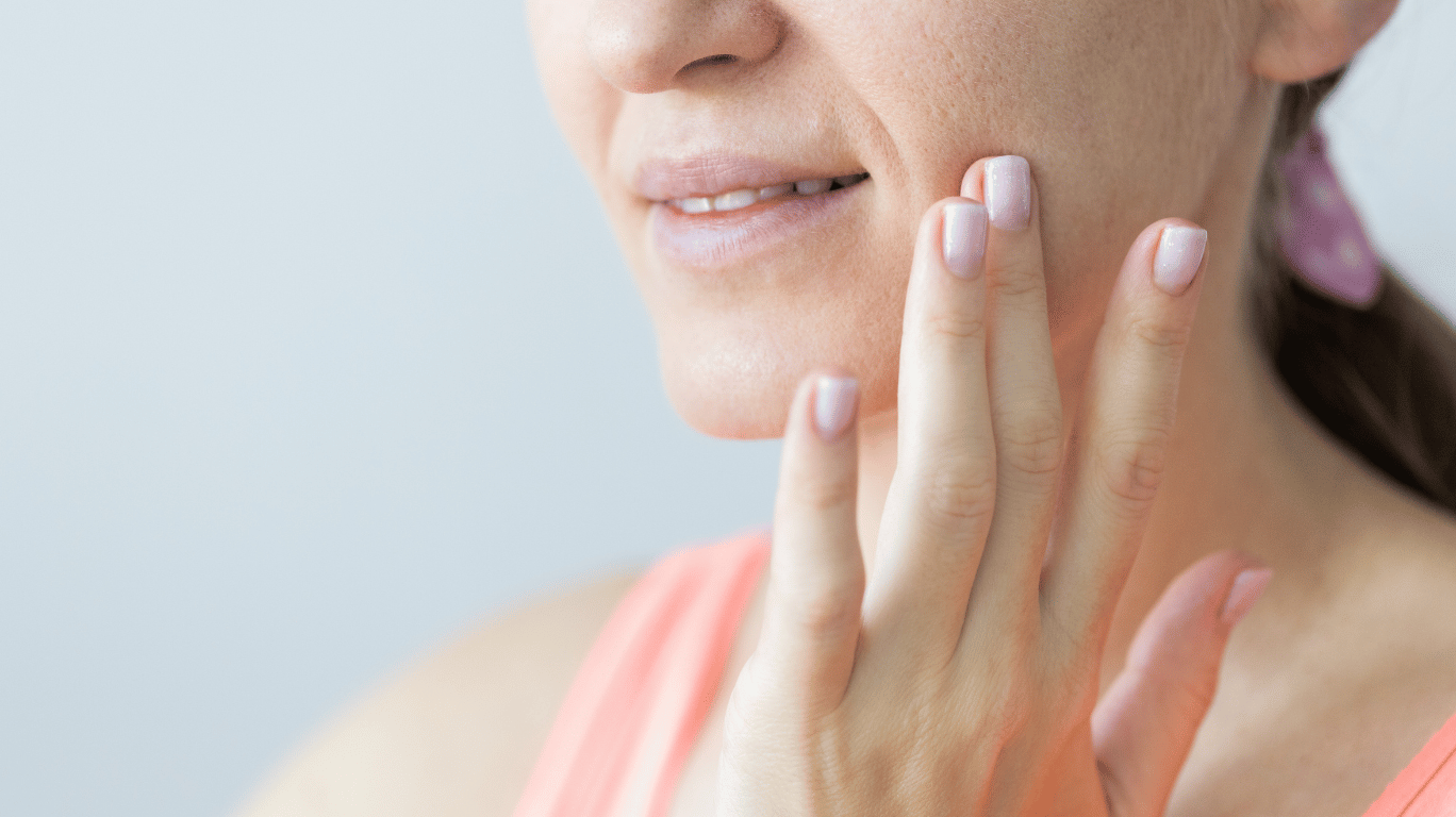 Which Is The Best Groundnut Oil Brand In India? Find Out Now! 8 Groundnut Oil Deeply Moisturizes Dry Skin And Helps Tighten Pores. Its Vitamin E Content Nourishes And Soothes, Leaving Your Skin Soft, Smooth, And Radiant.